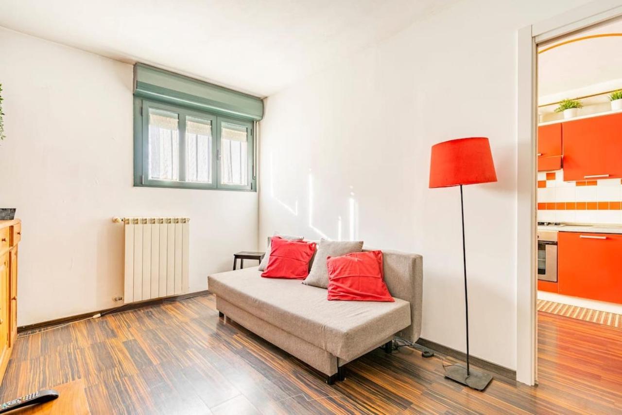 Lovely Apartment Navigli Milan Exterior photo